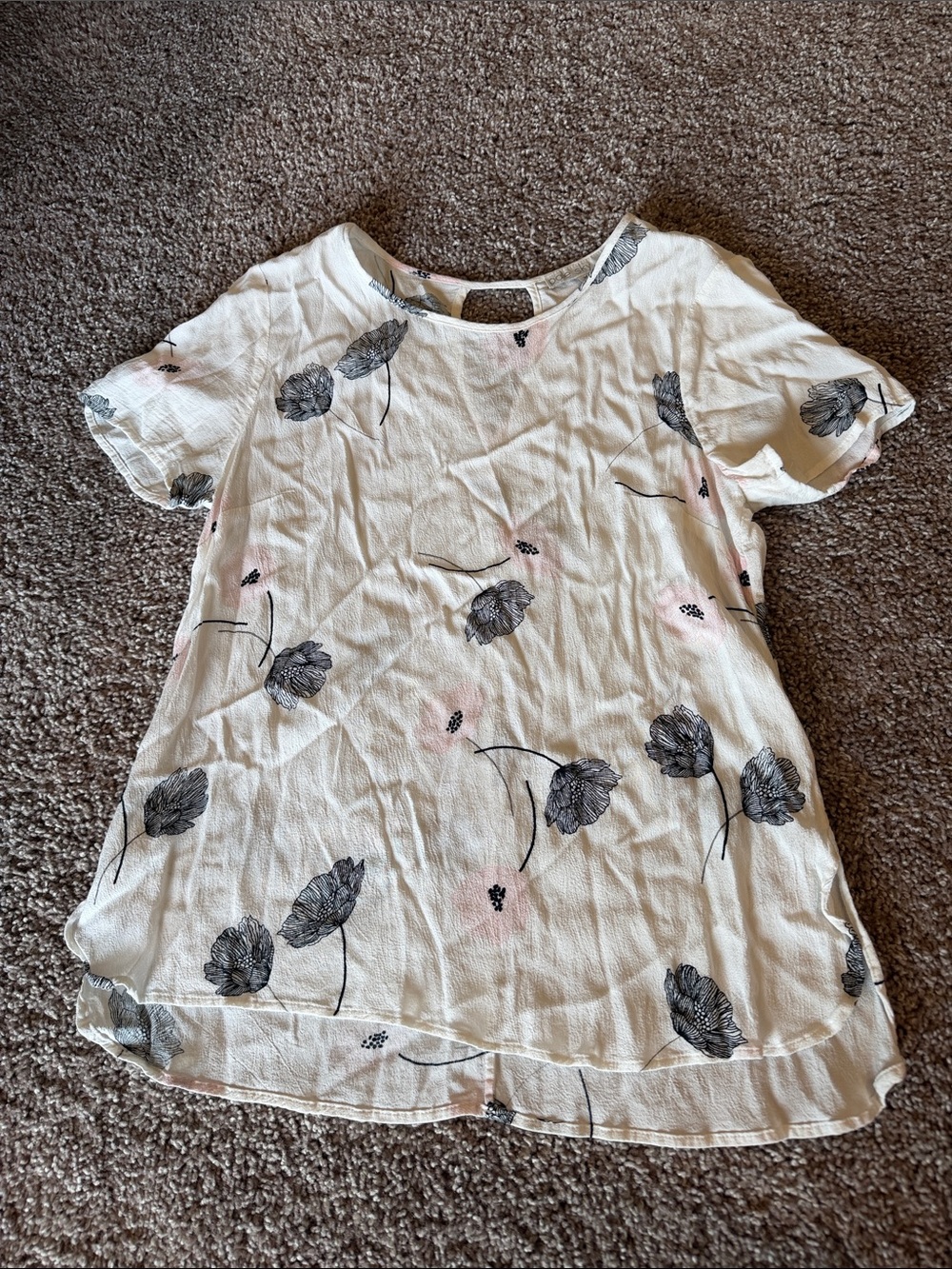 Pale Sky Cream Floral Short Sleeve Top